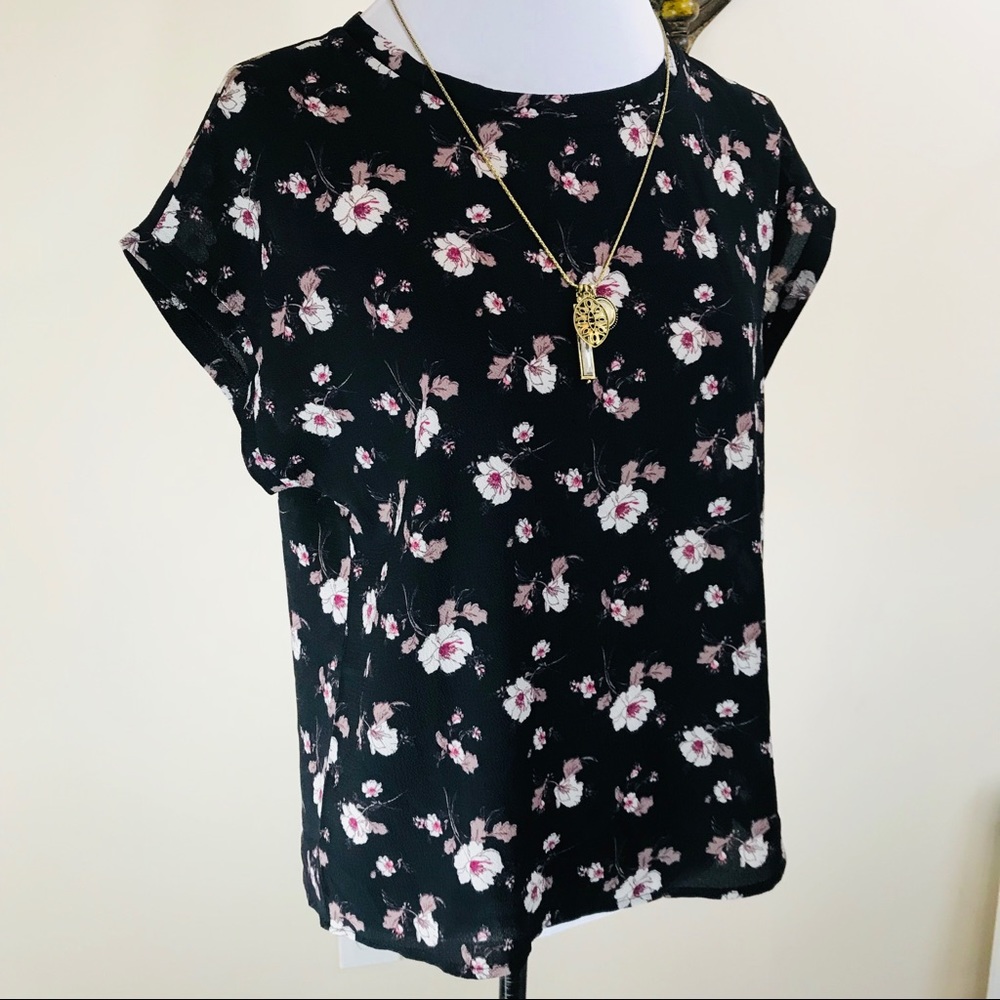 Forever 21 Black & Pink Floral Popover Top Sz S